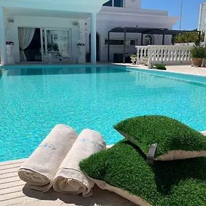 White House Luxury Hospitality Affittacamere Olbia